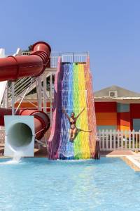 SELECTUM COLOURS SIDE Pools & Beach